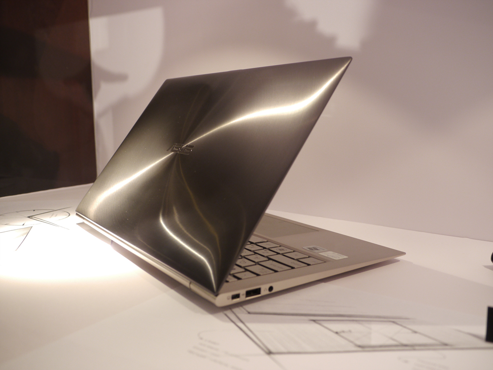 asus ux21_走基层央视东风21发射_21时の女~カメラの前の牝犬~