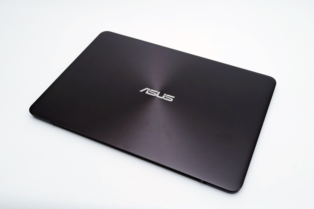 [XF] 藝展才貌風華 輕薄Zen意世代 ASUS ZenBook UX305 筆電評測
