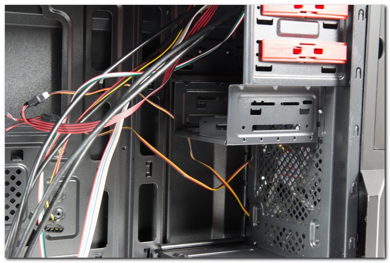 [XF]跳脫視博通框架，維京戰士機殼狂氣登場