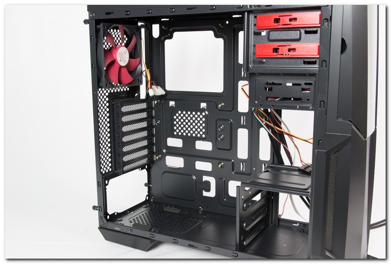 [XF]跳脫視博通框架，維京戰士機殼狂氣登場