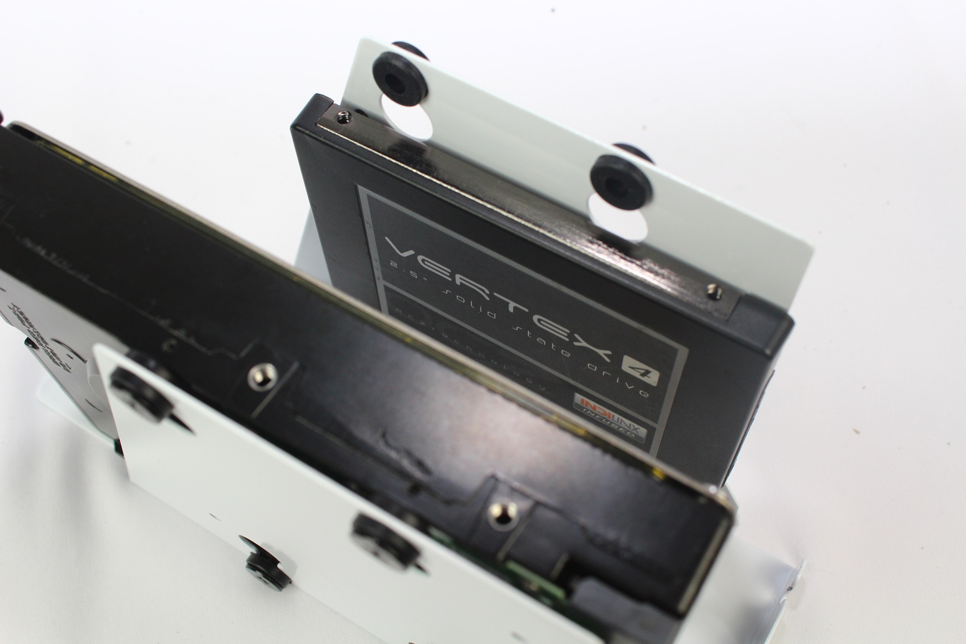 小機殼大空間，打造影音遊戲機!Fractal design NODE 304 mini-ITX機殼開箱